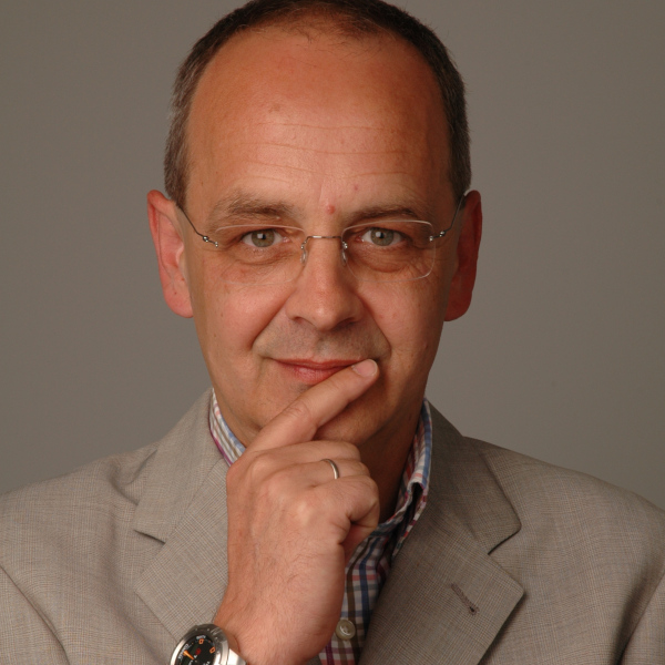 Uwe Fritsche IINAS