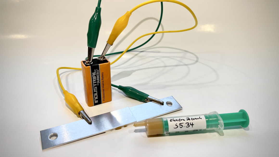 Projekt electraDetouch: Klebstoffe elektrisch entkleben