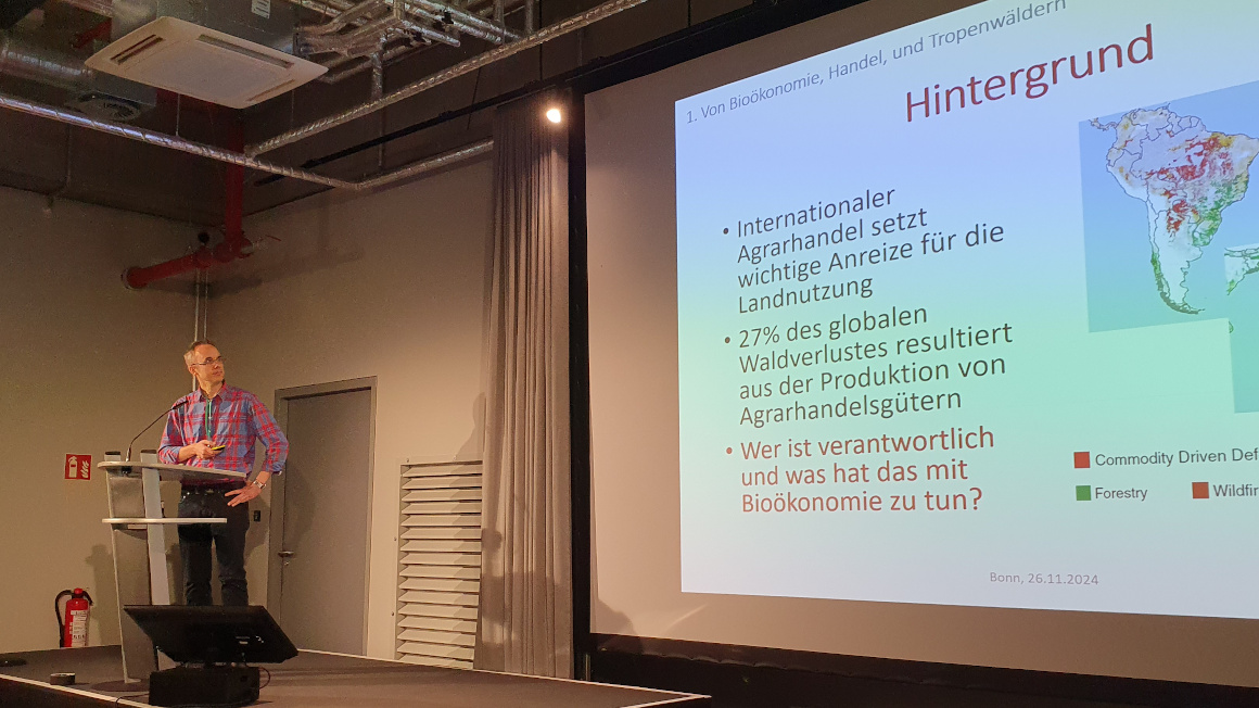 Jan Börner bei der Präsentation des Projektes STRIVE