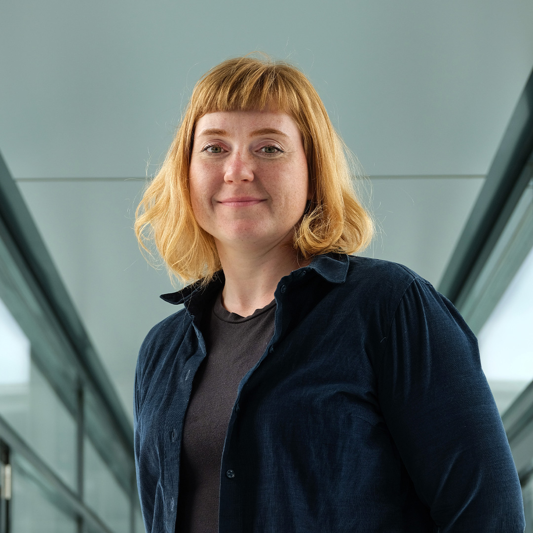 Portrait Charlett Wenig am MPI Potsdam Golm