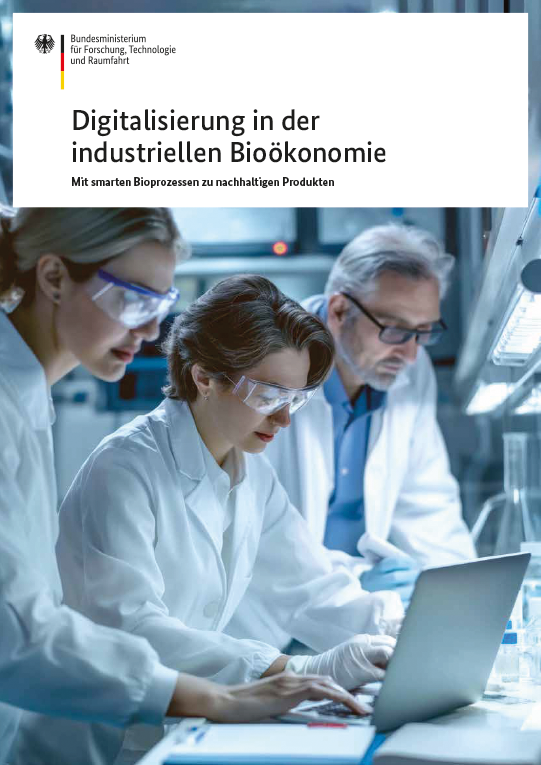 Drei Personen am Laptop in einem Labor