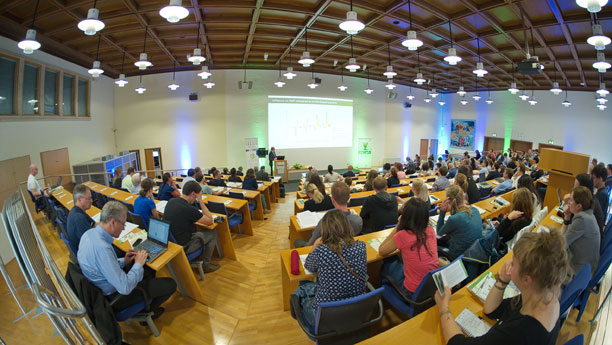Jedes Jahr laden der Wissenschaftscampus Halle und der Spitzencluster BioEconomy zu einer zweitägigen Konferenz nach Sachsen-Anhalt.