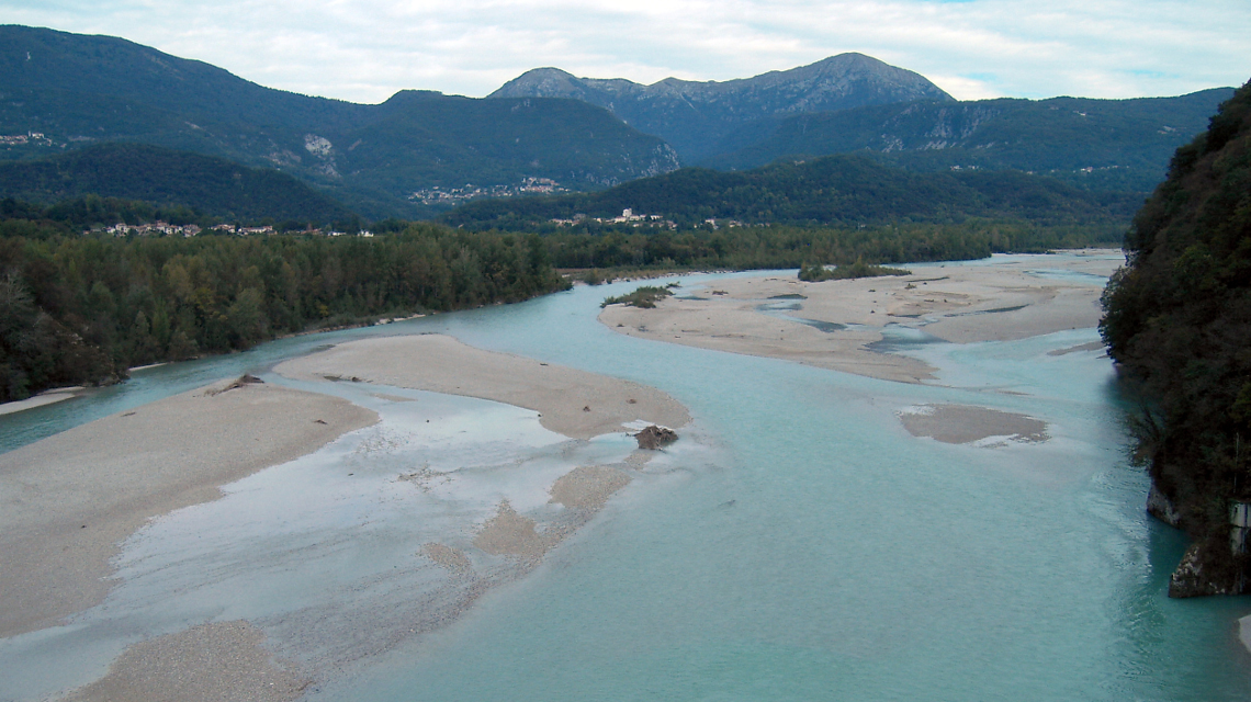 Der Tagliamento in Friaul, Oberitalien, ist einer der letzten Wildflüsse Europas.