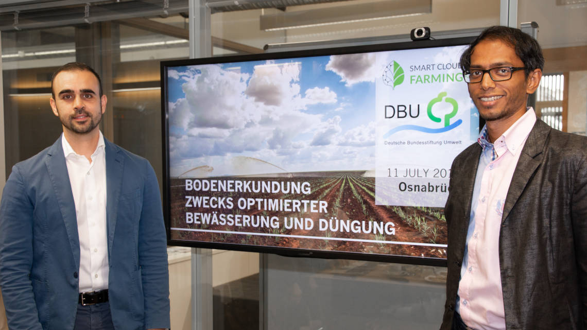 Michele Bandecchi und Suvrajit Saha (v.l.) von der Berliner SmartCloudFarming GmbH gehören zu den Gewinnern der aktuellen Förderrunde der DBU.