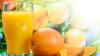 Orangensaft mit Orange